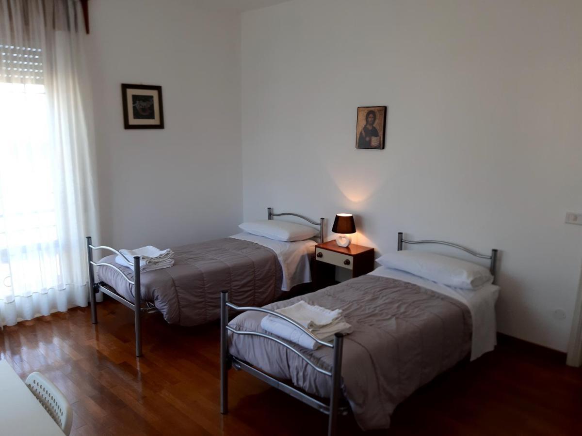 Easyroom Piovene Rocchette Exterior foto